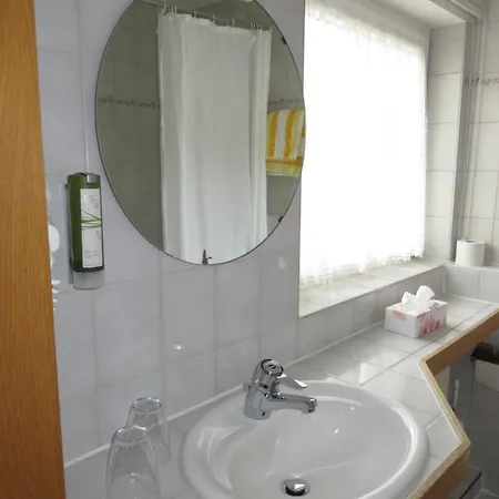 Quarto em Acomodações Particulares Gaestehaus Krone